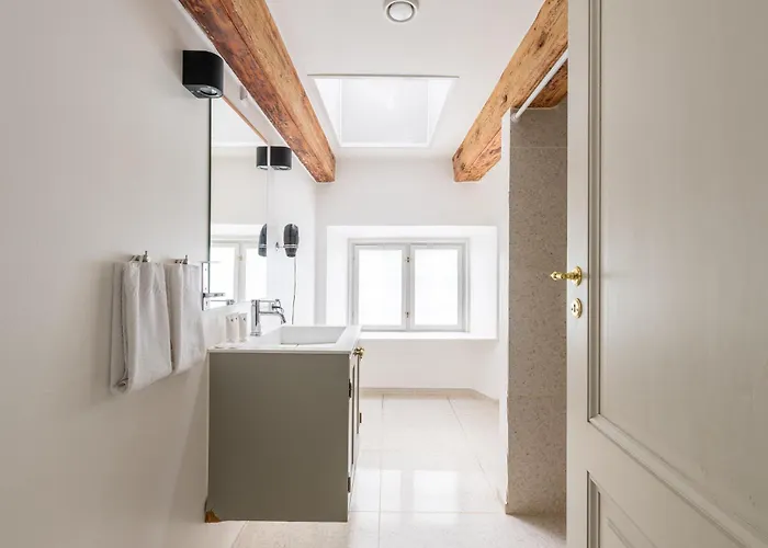 Stylish Loft In The Heart Of Cph *